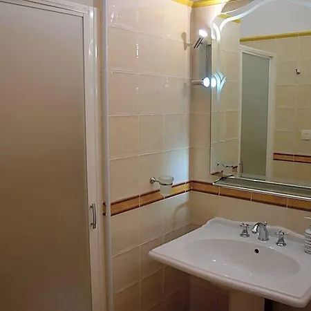 Bed and Breakfast La Marelle D Hotes A 500m Du Canal Du Midi