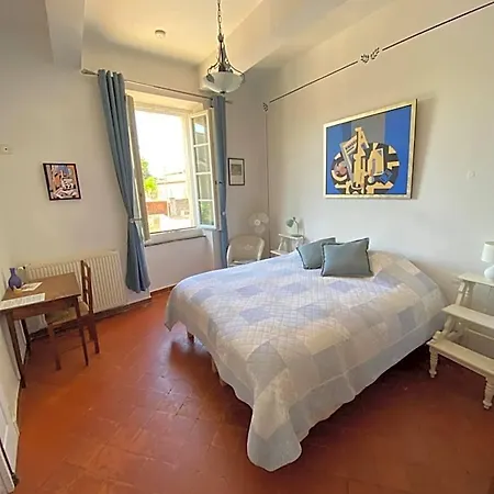 La Marelle D Hotes A 500m Du Canal Du Midi Bed and Breakfast 3*