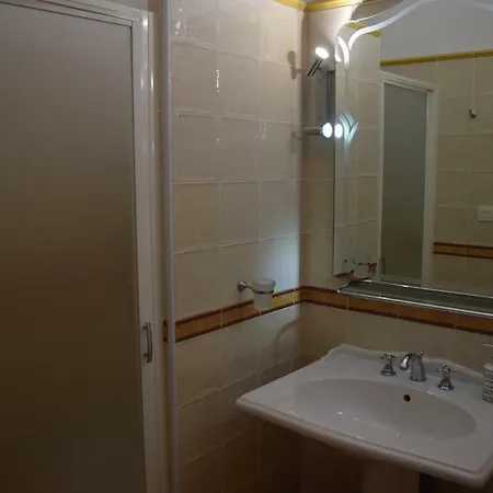 La Marelle Maison D Hotes A 500m Du Canal Du Midi Bed & Breakfast